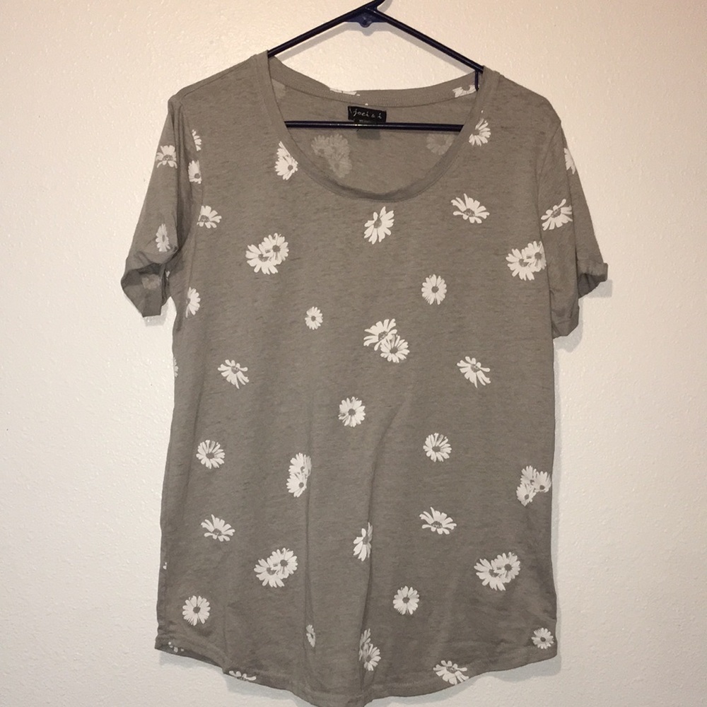 Women's t-shirt with Daisy print